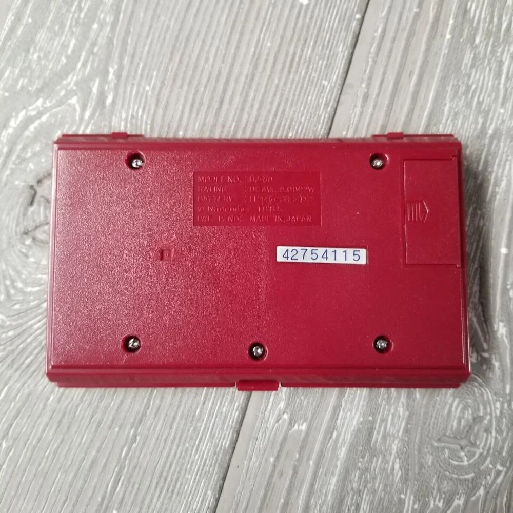 Vintage Nintendo Game & Watch Black Jack Handheld 1985 BJ-60 w/ Box + Manual